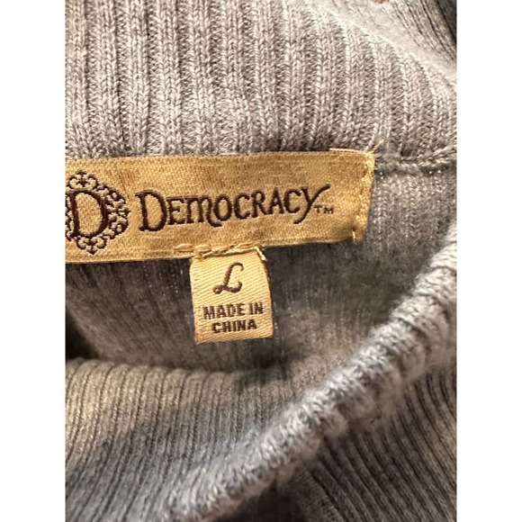 Democracy Keyhole gray knit sweater-L - Picture 5 of 14
